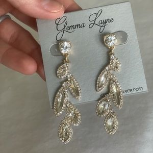 Gemma Layne Champagne colored rhinestone earrings